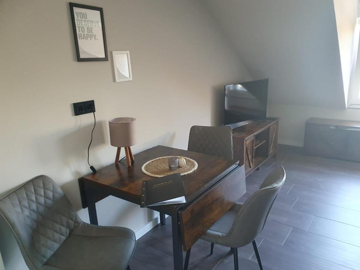 Neumuehler Hof- Ferienwohnung "Benjamin" Mit Grosser Privater Dachterasse Und Guter Anbindung In Die City Schwerin  Exterior photo