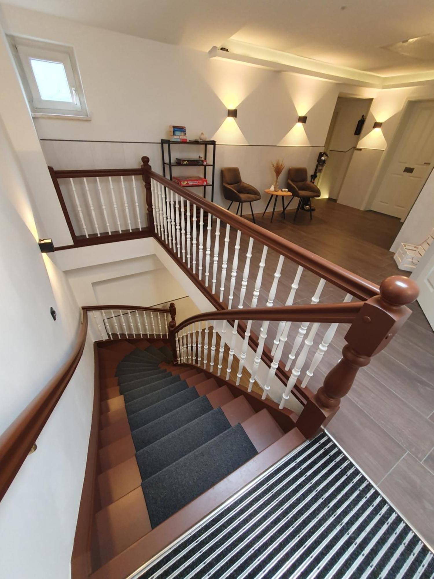 Neumuehler Hof- Ferienwohnung "Benjamin" Mit Grosser Privater Dachterasse Und Guter Anbindung In Die City Schwerin  Exterior photo