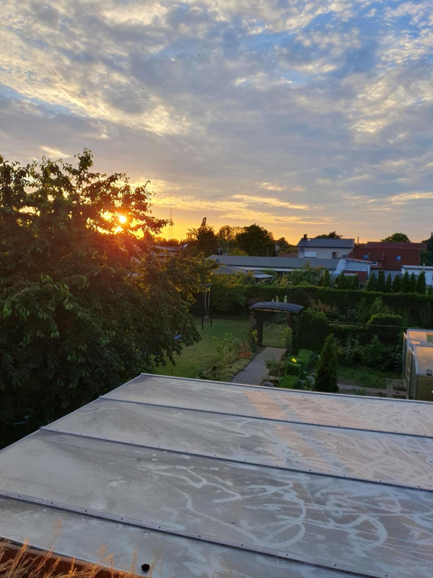 Neumuehler Hof- Ferienwohnung "Benjamin" Mit Grosser Privater Dachterasse Und Guter Anbindung In Die City Schwerin  Exterior photo