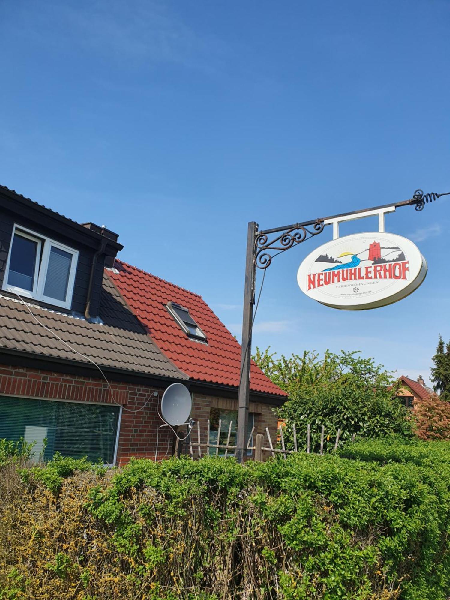 Neumuehler Hof- Ferienwohnung "Benjamin" Mit Grosser Privater Dachterasse Und Guter Anbindung In Die City Schwerin  Exterior photo